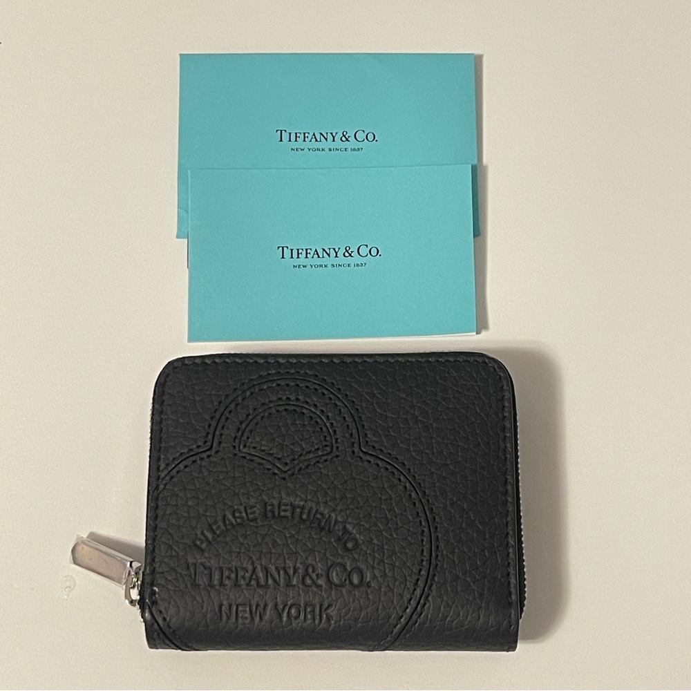 New Tiffany & Co. Black Leather Wallet RTT Return To Heart Zip